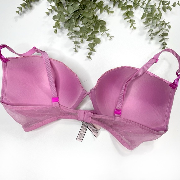 VICTORIA’S SECRET • Pink lace push up bra - Picture 2 of 6